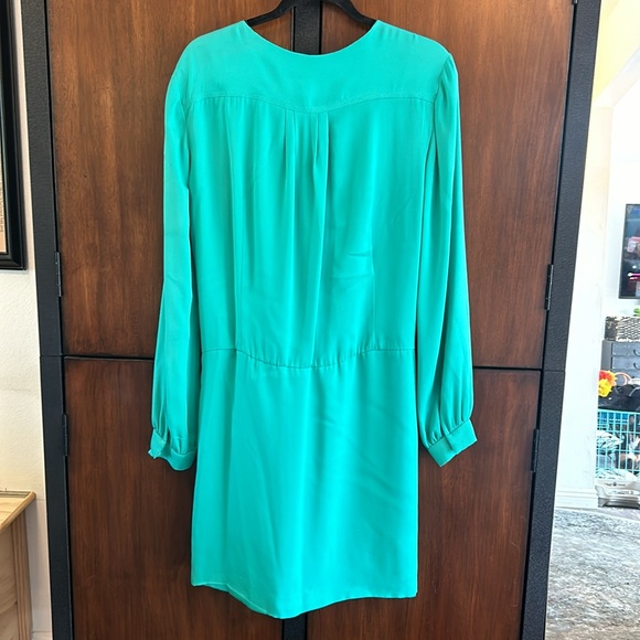 Diane von Furstenberg dress with wrap detail in seafoam shade of blueish green - Picture 5 of 16